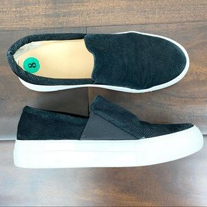 Vince Camuto Black Textured Leather Korli Slip on Sneaker